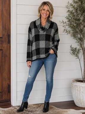 COZY BLACK CHECKER SWEATER